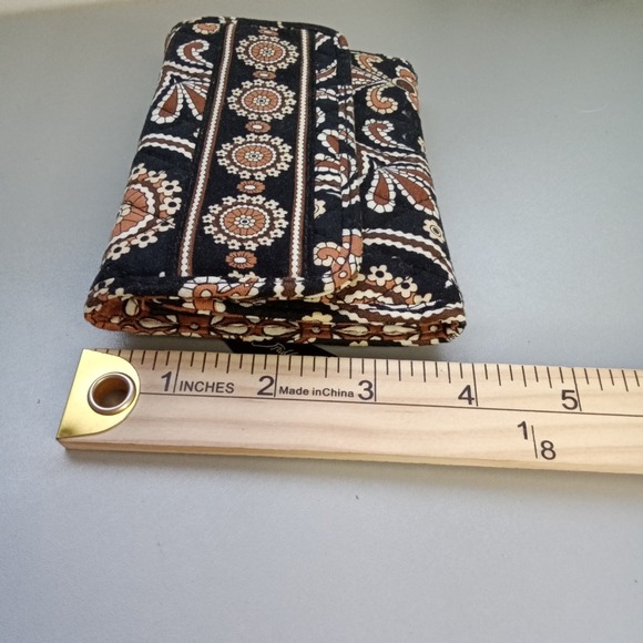 Vera Bradley Brown Paisley‎ Wallet Snap Closure Quilted - Picture 10 of 10